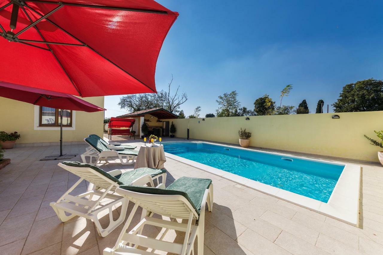 Villa Monique Vodnjan Bagian luar foto