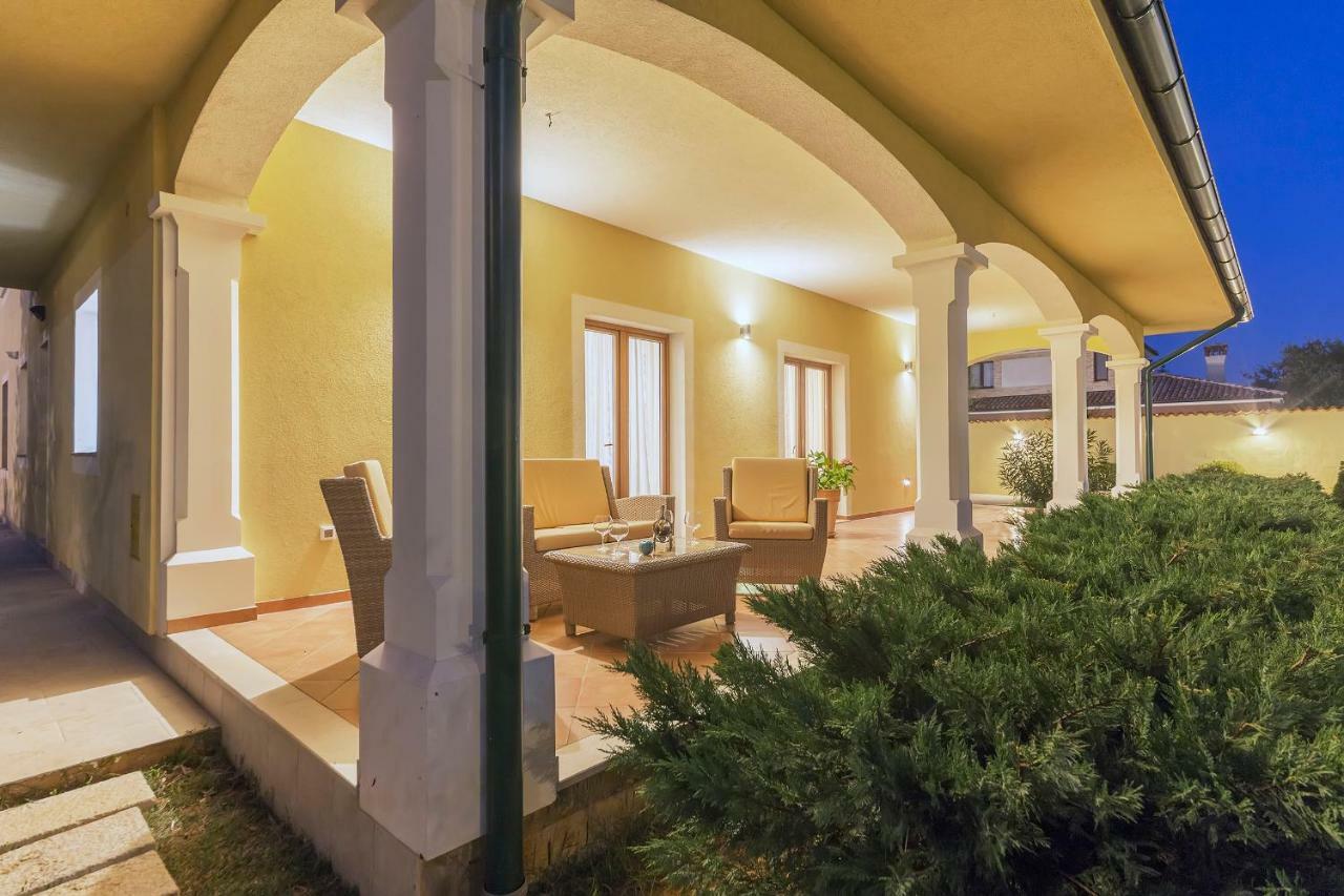 Villa Monique Vodnjan Bagian luar foto