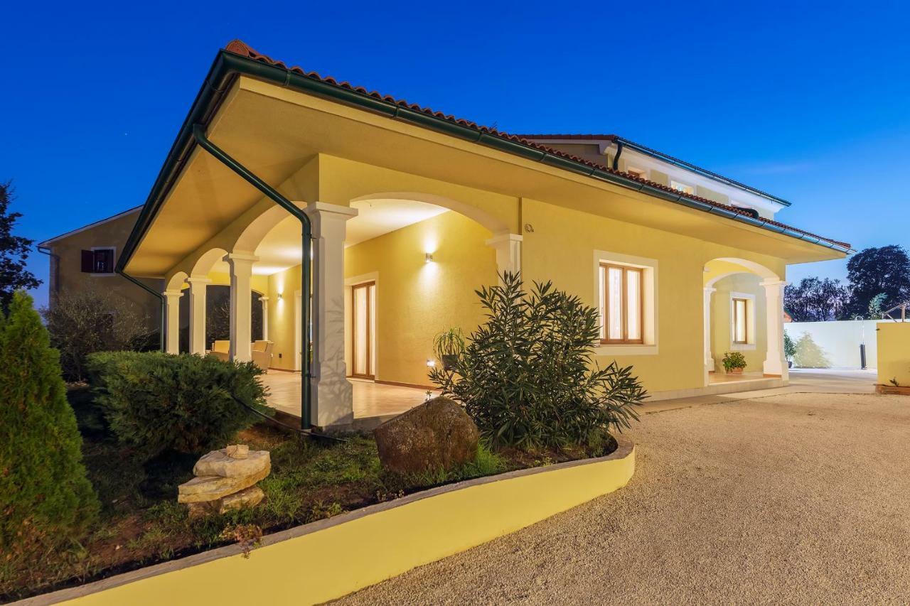 Villa Monique Vodnjan Bagian luar foto
