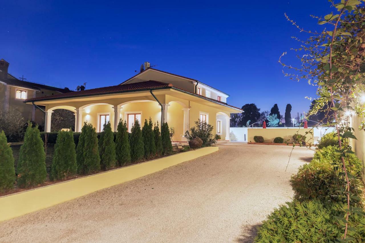Villa Monique Vodnjan Bagian luar foto
